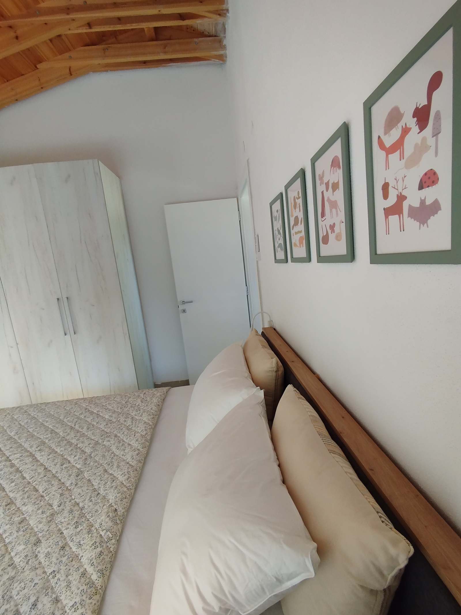 Forest Villa – bedroom new2